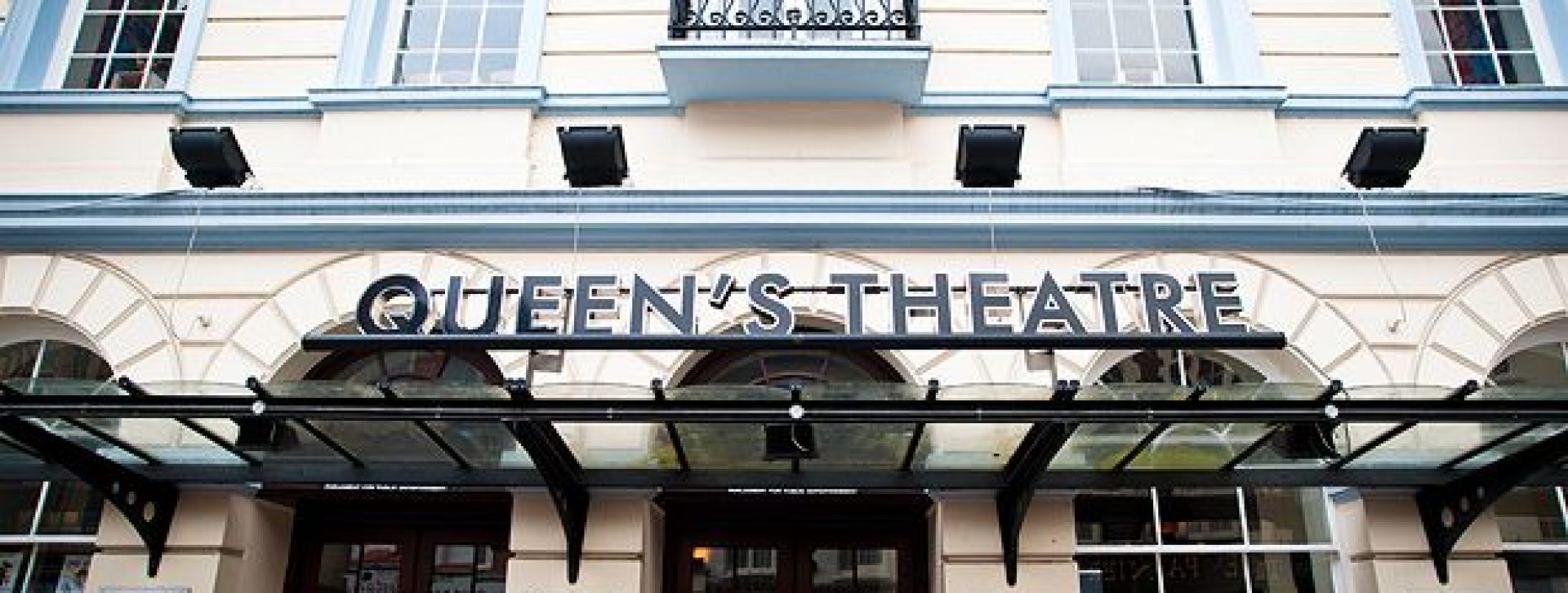 Hire Queen&#8217;s Theatre